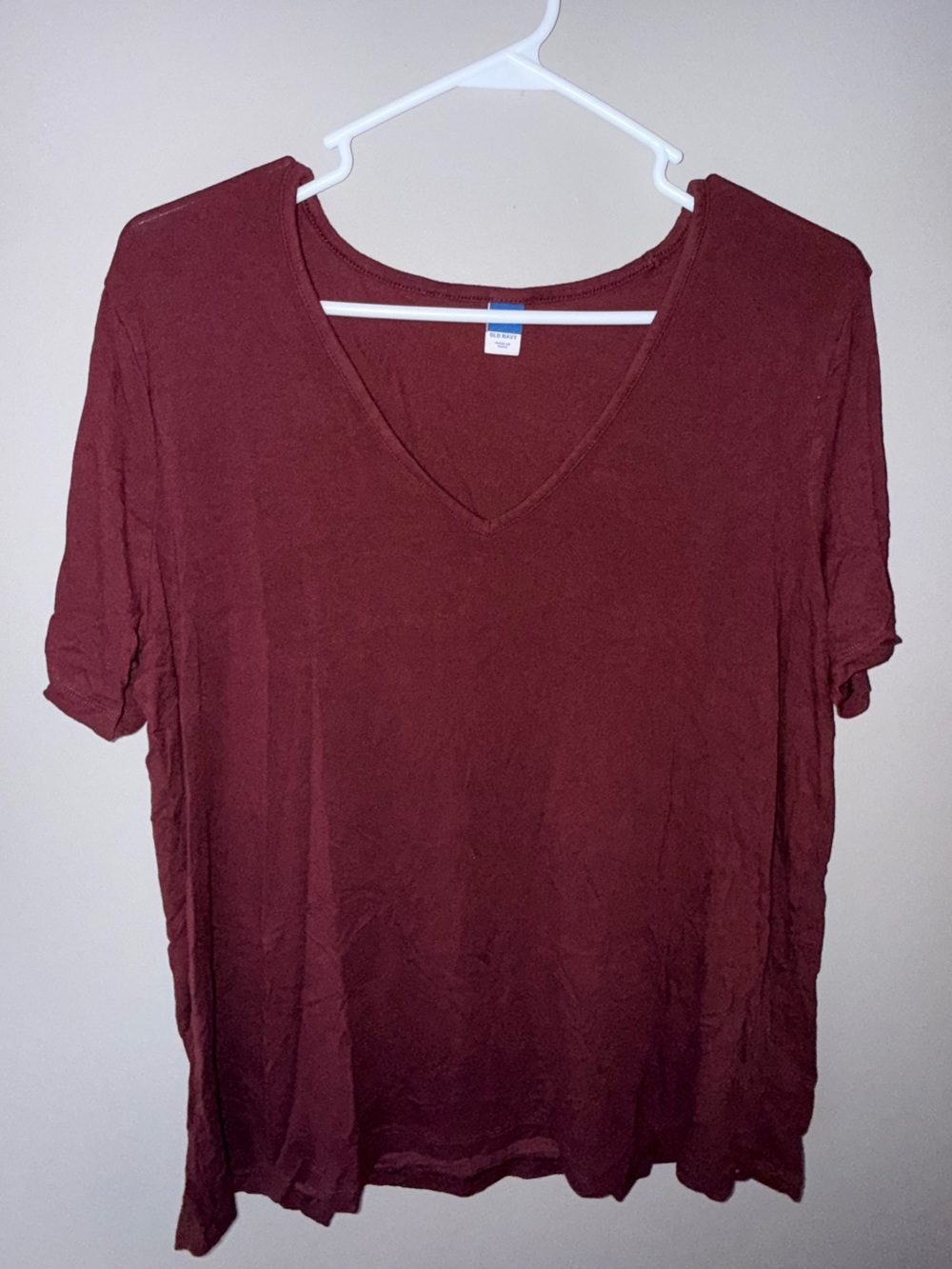 Women’s V-Neck Short Sleeve Top - Wine